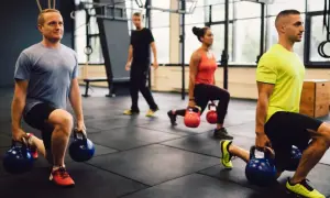 Jak wygląda trening CrossFit – poznaj jego strukturę i ćwiczenia
