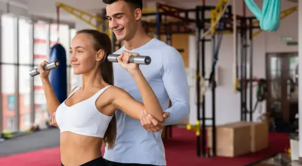 Ile zarabia trener crossfit? Fakty, które mogą cię zaskoczyć