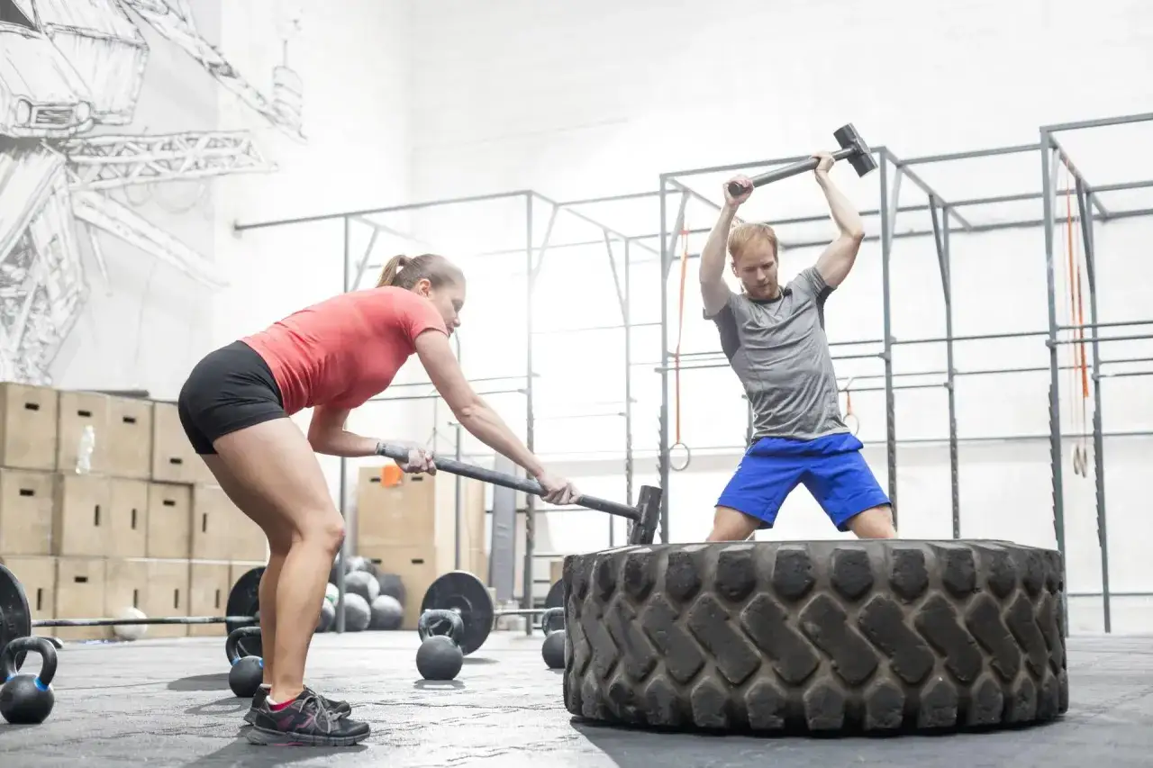 Zdjęcie Jak zacząć ćwiczyć crossfit bez obaw i z sukcesem w treningach